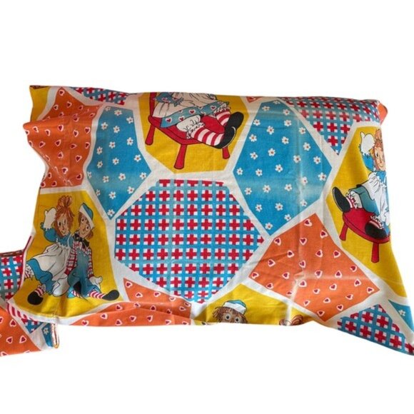 Vintage Raggedy Ann & Andy Standard Size Pillowcases - Picture 4 of 10